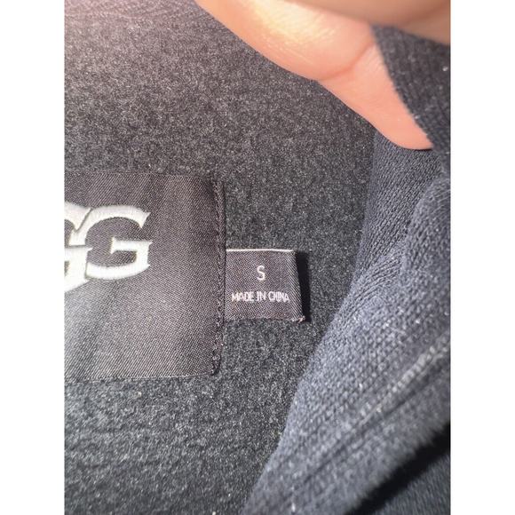 WOMENS SIZE S BLACK UGG REY FUZZY LOGO HOODIE PULLOVER SWEATSHIRT HOODED - Picture 4 of 4